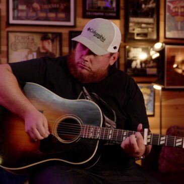 Luke Combs – Hurricane